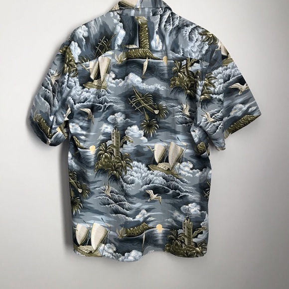 Hawaiian Shirt Men’s size XL Grey/Green with Palm Trees and Boats. - Picture 2 of 5